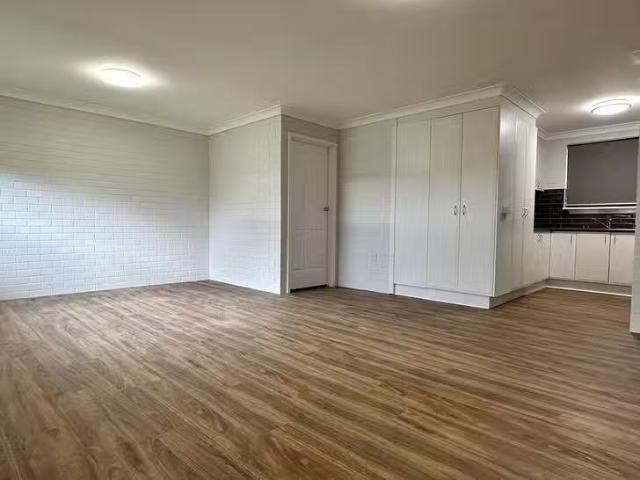 For Rent! 1/32 Bundara Crescent, Tumut, NSW 2720