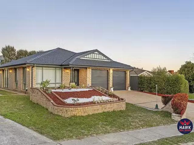 Nice 132 Jabanungga Avenue, Ngunnawal, ACT 2913