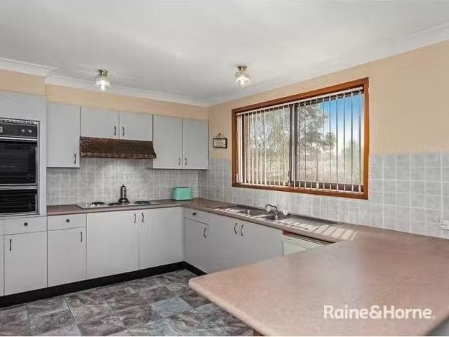 New 132 North Burge Road, WOY WOY House for rent Listed by Je.