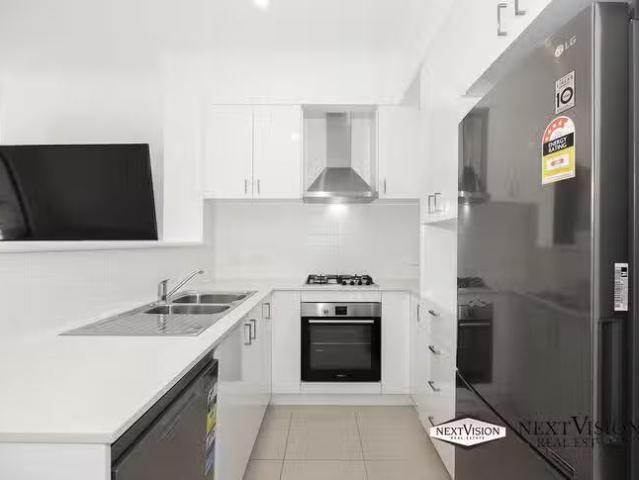 Deal! 13/31 Lakefront Avenue, Beeliar, WA 6164