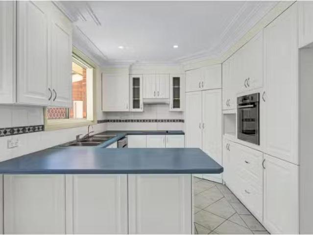 Deal! 134 Flinders Road, Georges Hall House for rent Listed b.
