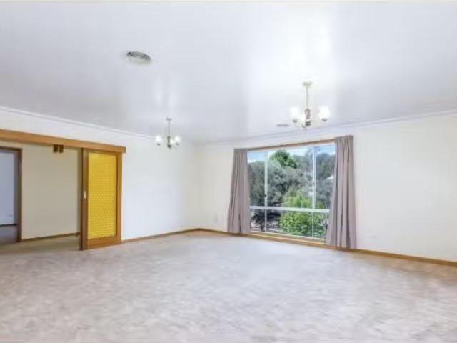 New 139A Tharwa Road, QUEANBEYAN WEST Townhouse for rent List.