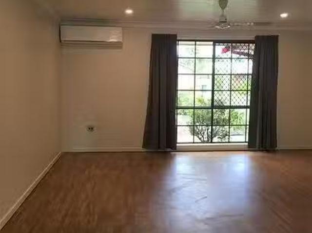 Just in! 13 Malaga Street, Kirwan, QLD 4817