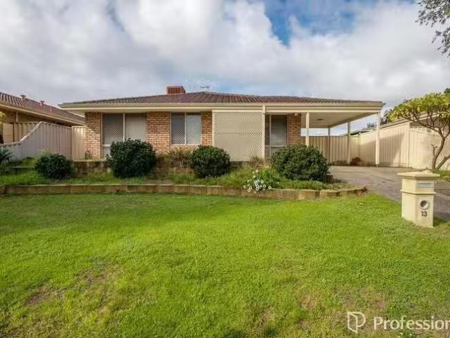 Deal! 13 Banyo Court, Maddington, WA 6109