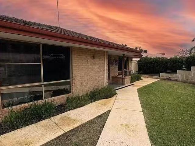 Rental! 13 Christchurch Place, College Grove, WA 6230