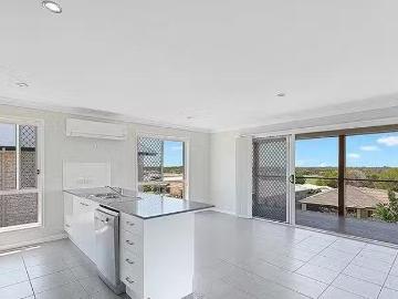 Cozy 13 Steel Street, Nikenbah, QLD 4655