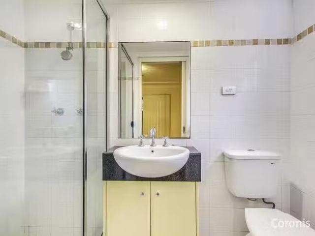 Just in! 1/3 Shottery Street, Yeronga, QLD 4104