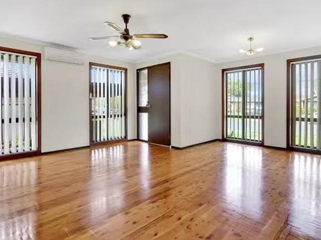 Nice 13 Tucks Road, Toongabbie, NSW 2146