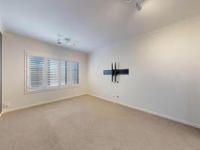 Cheap 13 Varun Loop, Wollert, VIC 3750