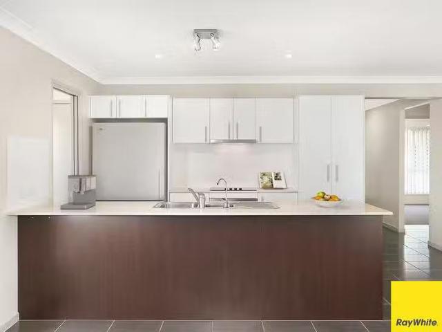 Deal! 13 Wild Iris Terrace, Springfield Lakes, QLD 4300