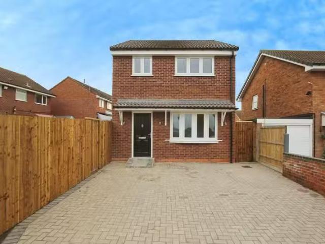 Deal! 1 BA 3 bedroom detached house for rent in Greenheart, Am.
