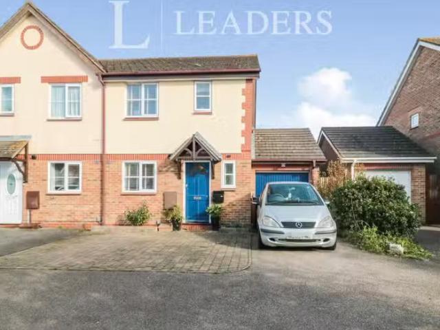 Deal! 1 BA 3 bedroom house for rent in Wedgewood Drive, Harlow.