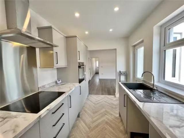 Unique 1 BA 3 bedroom house for rent in Woodley Street, Bury.