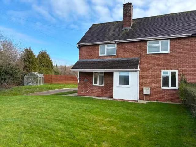For Rent! 1 BA 3 bedroom semi detached house for rent in Bush.