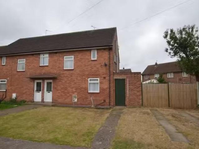 For Rent! 1 BA 3 bedroom semi detached house for rent in Hazel.