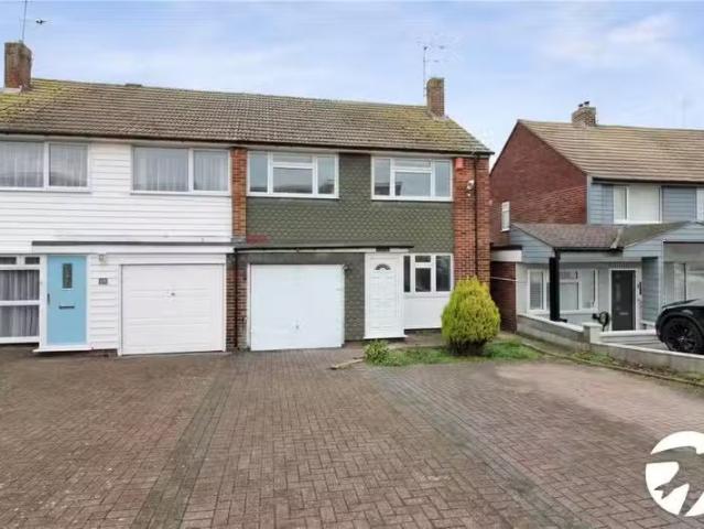 Charming 1 BA 3 bedroom semi detached house for rent in Lower.