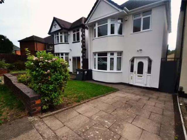 Cozy 1 BA 3 bedroom semi detached house for rent in Quinton La.