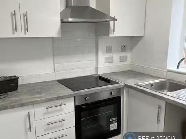 Charming 1 BA 3 bedroom terraced house for rent in Broadway, J.