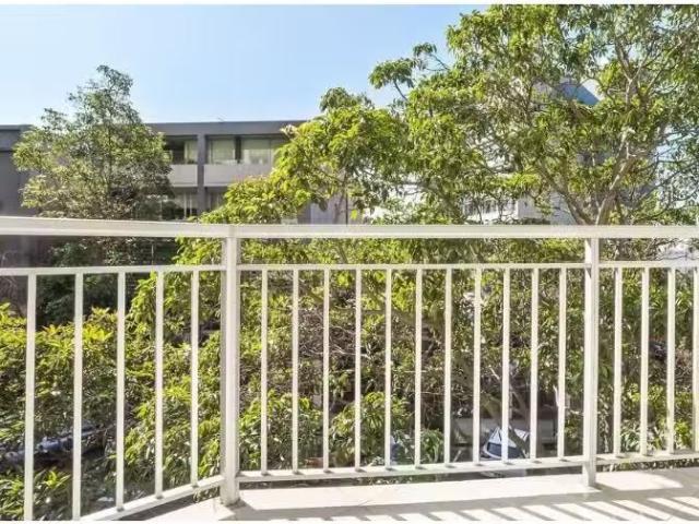 Just in! 1 BA 10/61 65 Bayswater Road, Rushcutters Bay Apartme.