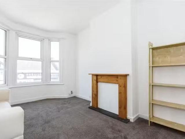 Nice 1 BA 1 bedroom apartment for rent in Winterstoke Road, Be.