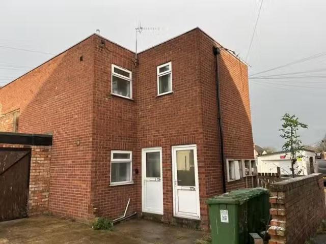 Rental! 1 BA 1 bedroom apartment for rent in Mary Street, Spar.