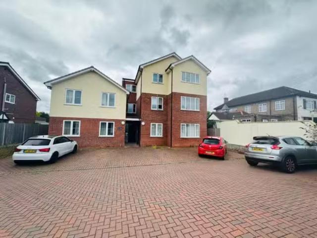 Just in! 1 BA 1 bedroom flat for rent in Avery House, Blackfen.