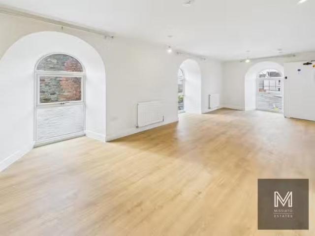 Rental! 1 BA 1 bedroom flat for rent in Soundwell Road, Bristo.
