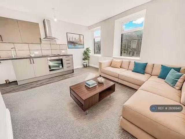For Rent! 1 BA 1 bedroom flat for rent in Spa Street, Padiham.