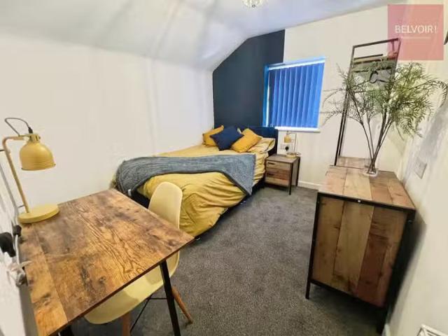 Cheap 1 BA 1 bedroom house of multiple occupation for rent in.