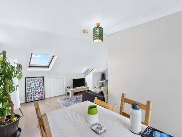 Deal! 1 BA 1 bedroom property to let in Tooting Bec Road, Lond.