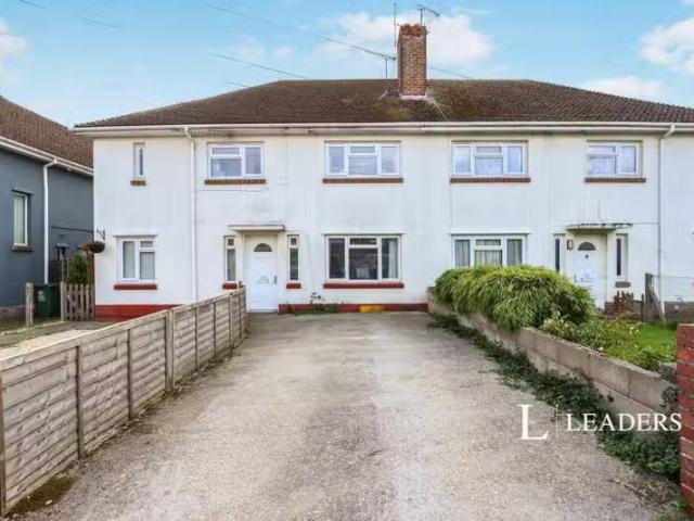Cozy 1 BA 2 bedroom maisonette for rent in Hounslow Close, Poo.