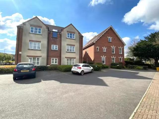 Rental! 1 BA 2 bedroom apartment for rent in Weland Court, Wat.