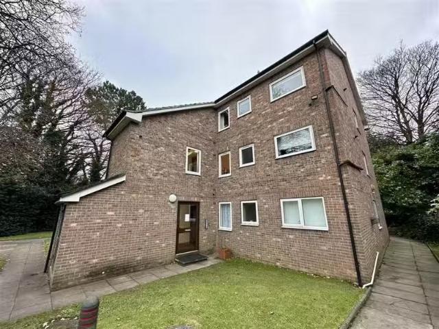 Unique 1 BA 2 bedroom apartment for rent in Westcliffe Court.