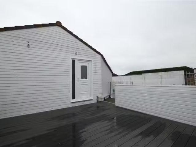 Nice 1 BA 2 bedroom apartment for rent in Milton Road, Weston.