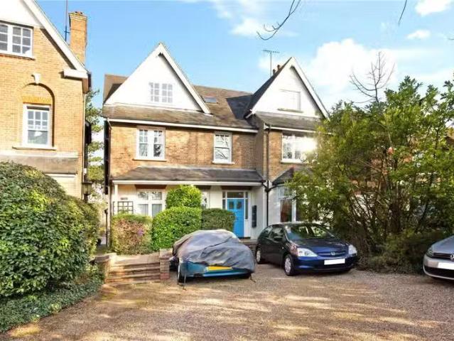 Nice 1 BA 2 bedroom apartment for rent in Milton Road, Harpend.