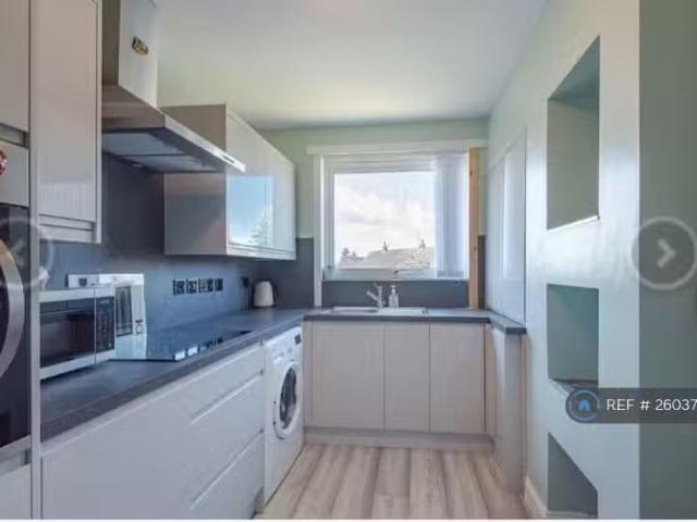 Cheap 1 BA 2 bedroom flat for rent in Huntly Place, Dundee, DD4