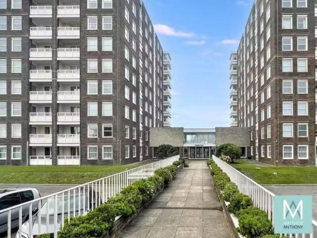 Charming 1 BA 2 bedroom flat for rent in Seabright, West Parad.