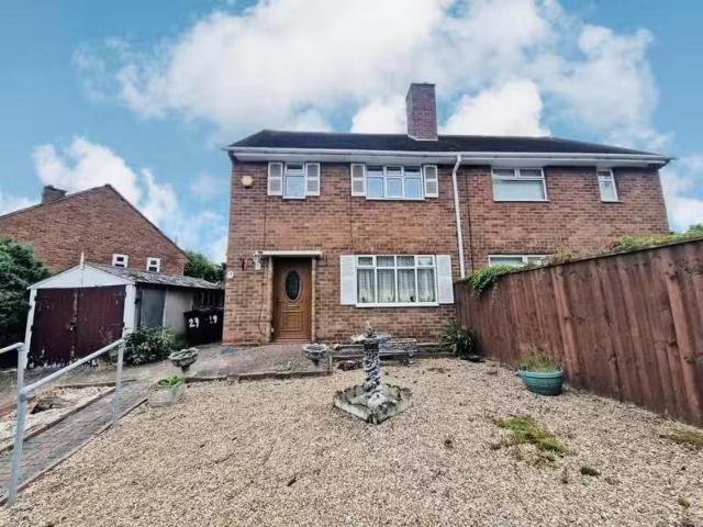 Deal! 1 BA 2 bedroom semi detached house for rent in Belton Gr.