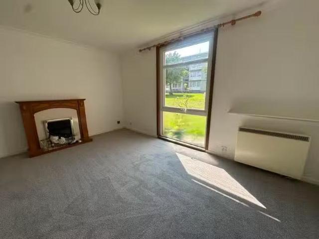 New 1 BA 2 bedroom terraced house for rent in Hazlehead Road.
