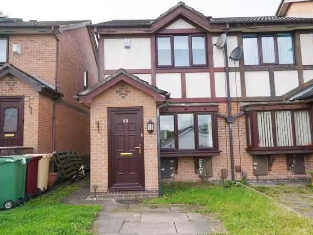 Rental! 1 BA 2 bedroom terraced house for rent in Presto Stree.