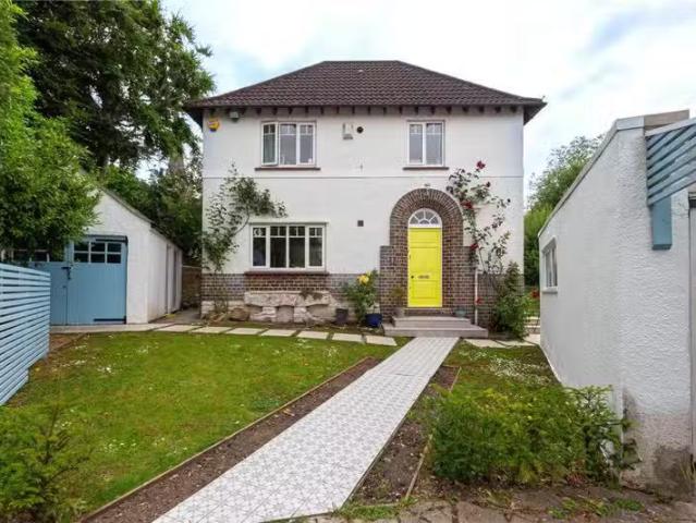 Cozy 1 BA 4 bedroom detached house for rent in Druid Road, Sto.