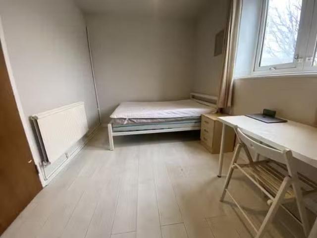Nice 1 BA 4 bedroom flat share for rent in Bethnal Green, Lond.