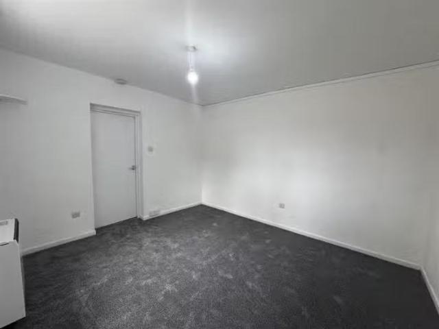 Rental! 1 bedroom apartment for rent in Chartwell Grange, Hale.