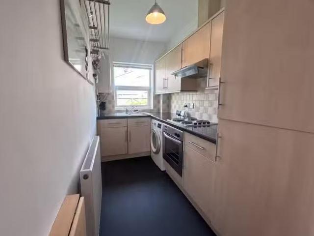 Cheap 1 bedroom apartment for rent in Edward Street, Eastville.