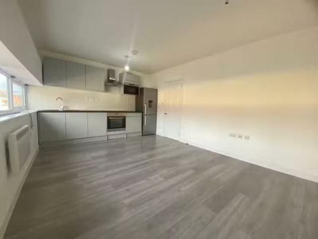 New 1 bedroom apartment for rent in High Street, Cradley Heath.