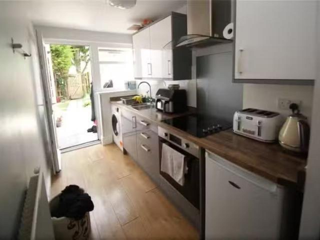 Unique 1 bedroom apartment for rent in North View GF, Westbury.