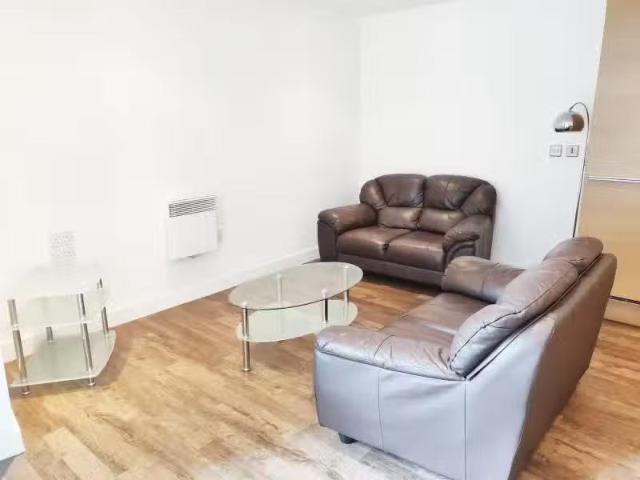 Cheap 1 bedroom apartment for rent in Sirius Building, navigat.