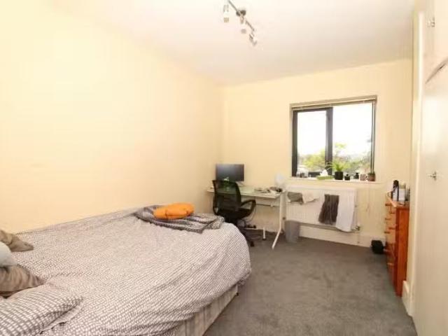 Charming 1 bedroom flat for rent in Harper House, Bristol HAR.
