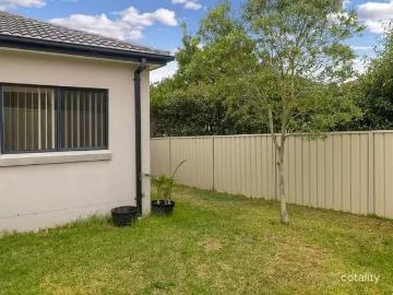 Nice 1 BR 10a Laurie Place, Belrose Apartment for rent Listed.