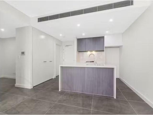 Unique 1 BR 1112/5 Paddock Street, Lidcombe Apartment for rent.